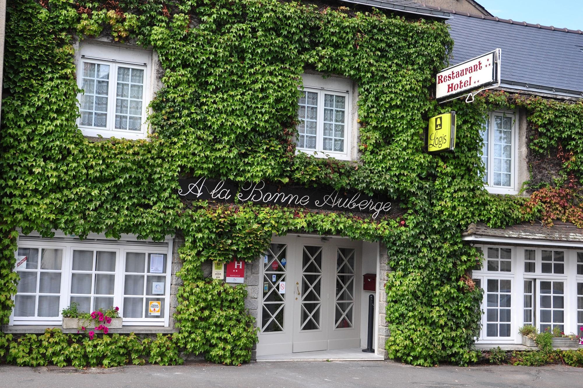 Logis Hotel A La Bonne Auberge Лаваль Экстерьер фото
